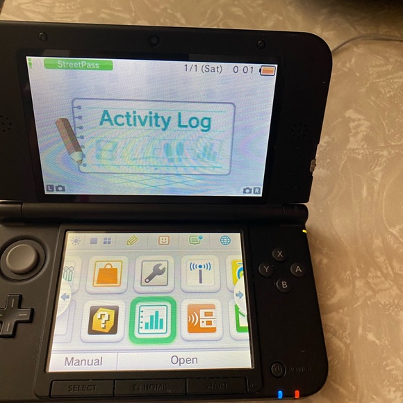 Nintendo 3DS XL - Picture 5 of 6